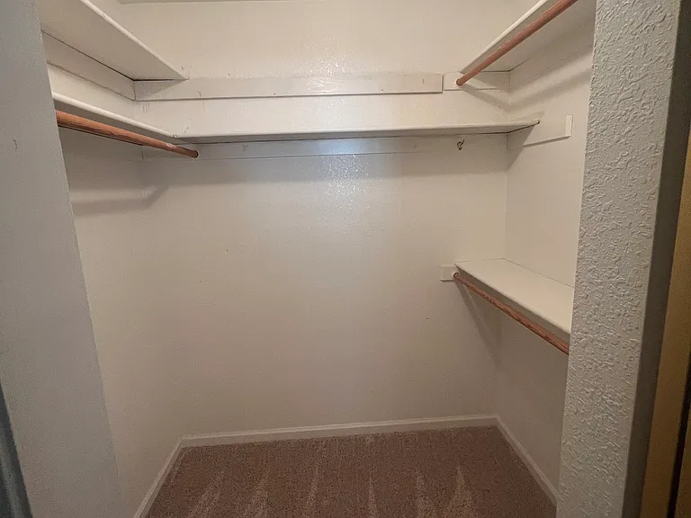 112 Smoketree Ave S — Photo 9