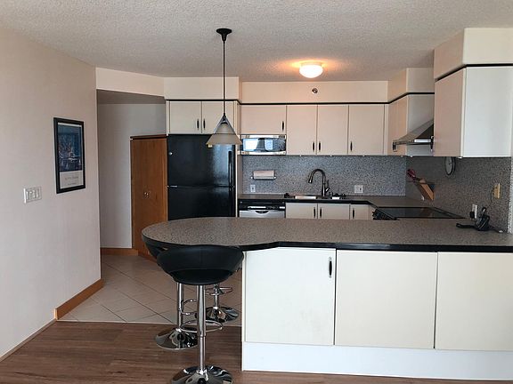 2nd image of 801 King St APT 3102