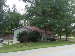 1297 Peckerwood Rd, Jacksons Gap, AL 36861