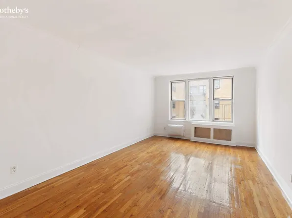 311 East 75th Street image 1 of 10