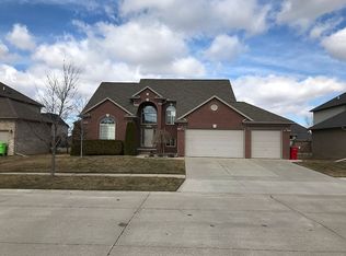 20845 Cheddleton Dr, Macomb, MI 48044