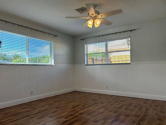 5th image of 455 NE 29th St