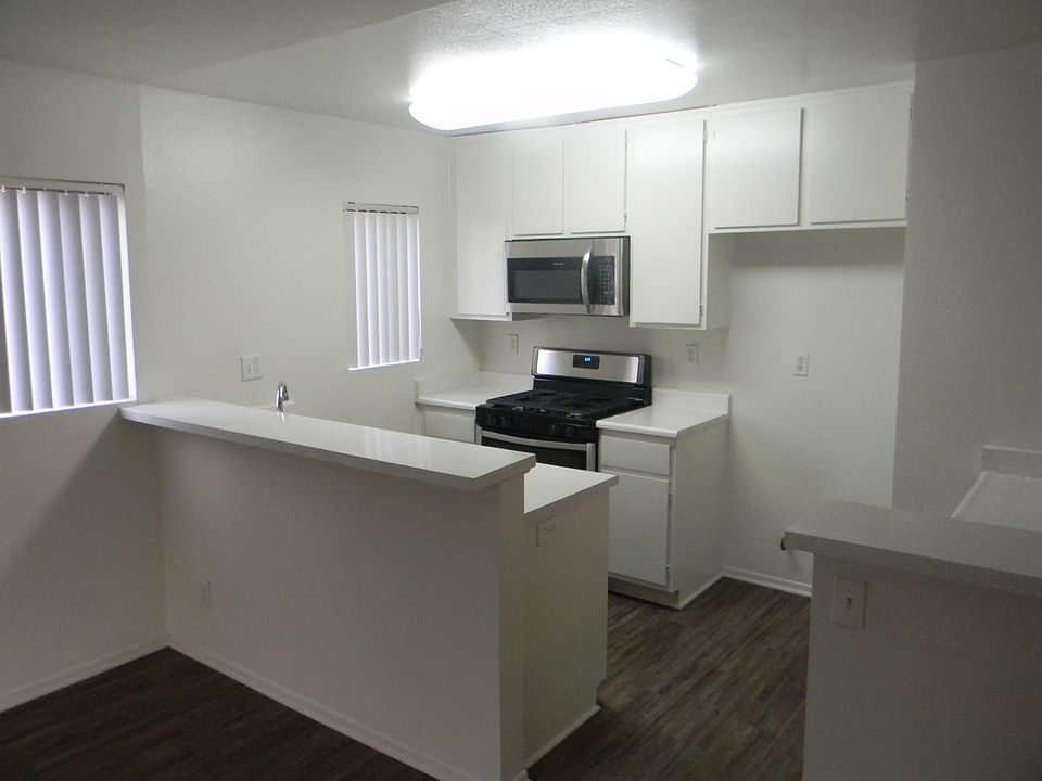 1st image of 14543 Burbank Blvd #217