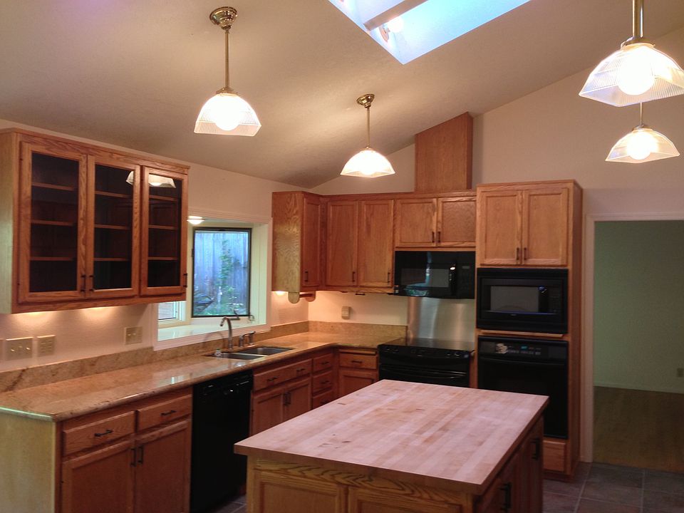 Gourmet Kitchen