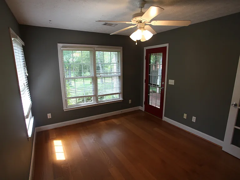 1704 Stone Pointe Dr — Photo 12