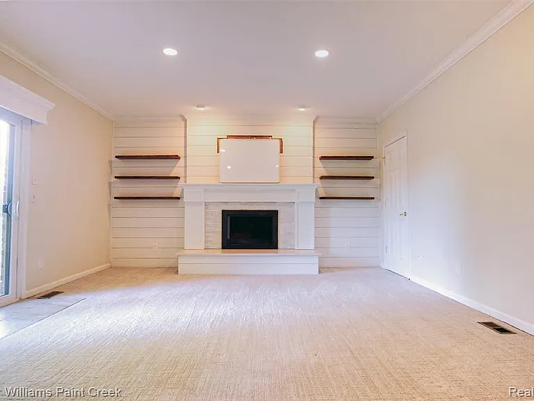1346 Arbor Creek Dr — Photo 13