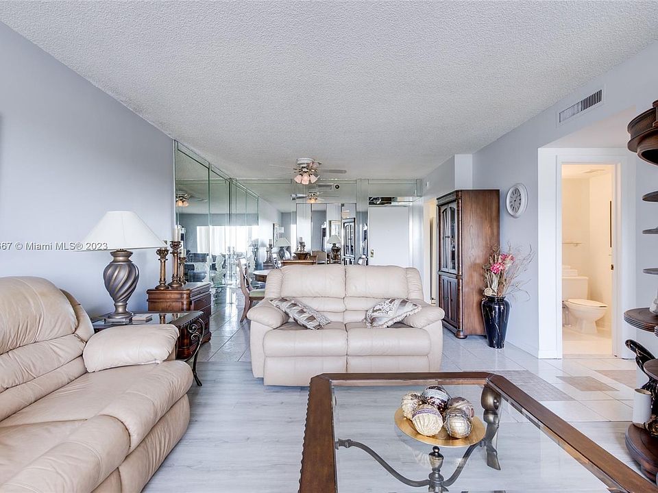 1st image of 4001 Hillcrest Dr APT 709