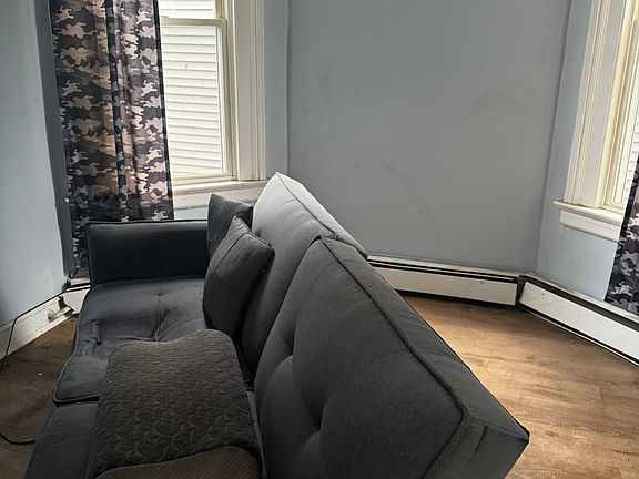 3rd image of 21 Williams Street