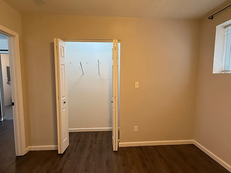 3175 Ivanhoe Ave — Photo 11