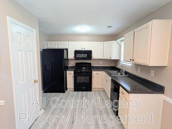 2nd image of 760 Mountain Ridge Way