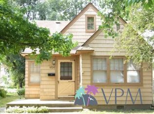 1826 E Fox St, South Bend, IN 46613