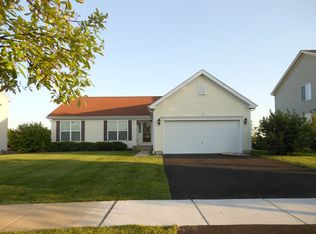 3157 Manchester Dr, Montgomery, IL