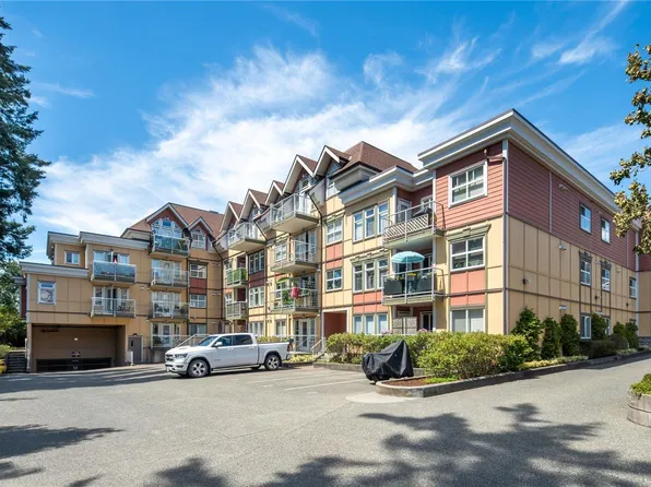 663 Goldstream Ave #205, Langford, BC V9B 2W9