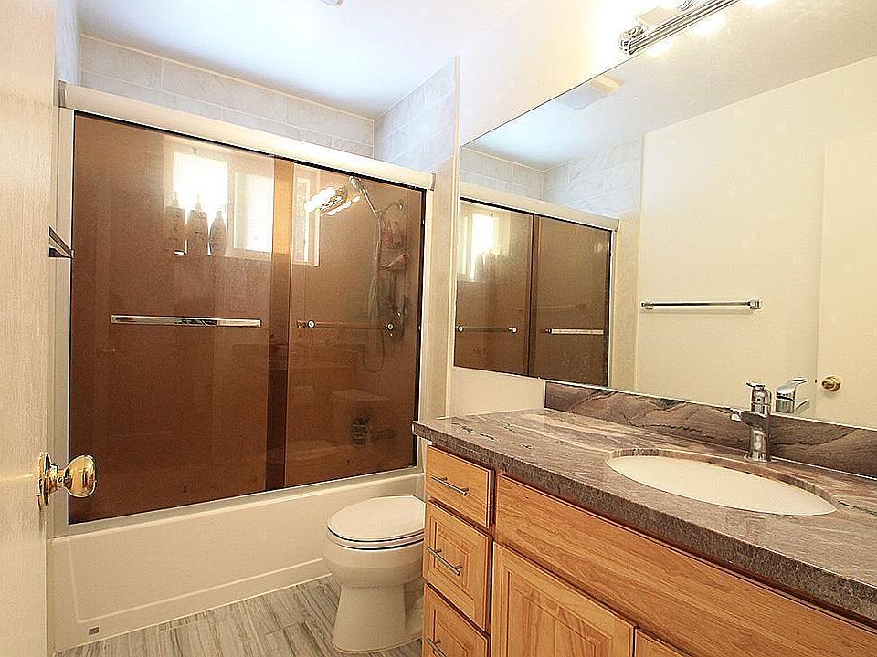 1st image of 561 Hazel Dell Way