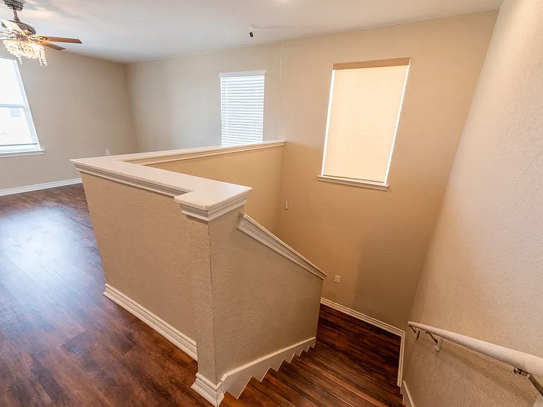 5526 Castle Brook Dr — Photo 21