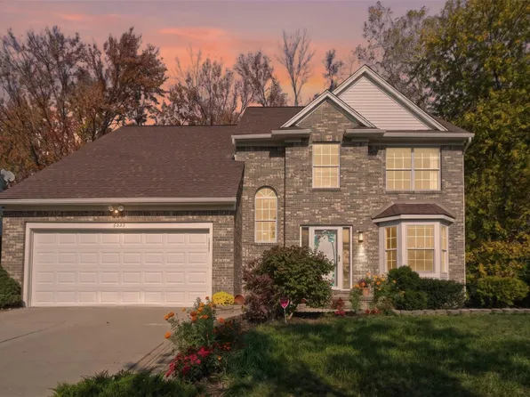 2433 Cedar Knoll Dr, Troy, MI 48083