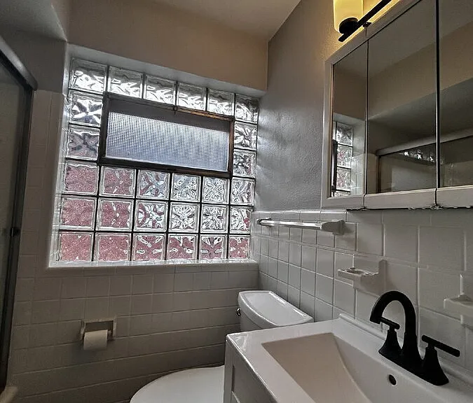 3940 Wilmington Ave #2F — Photo 13