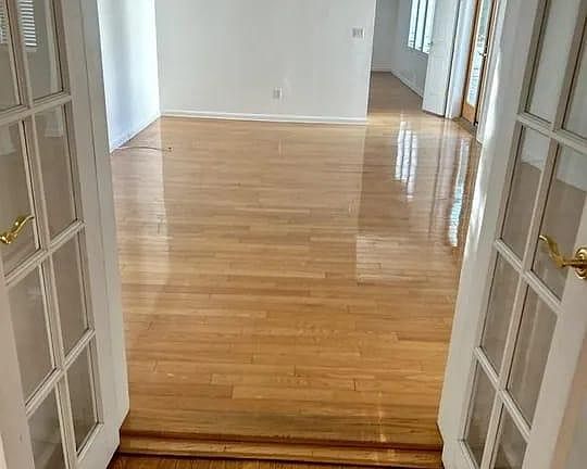 4th image of 350 Livingston Pl