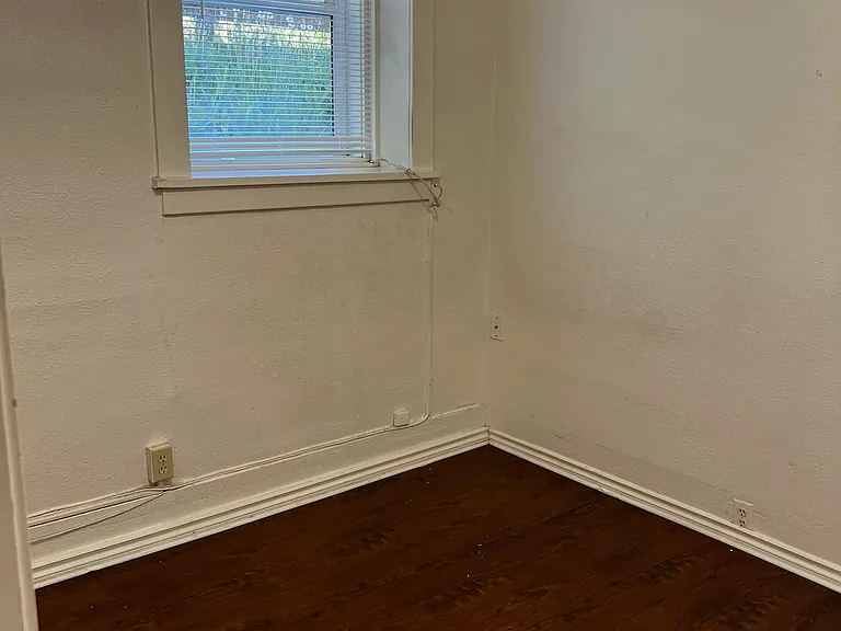 618 E 23rd Ave #E — Photo 22