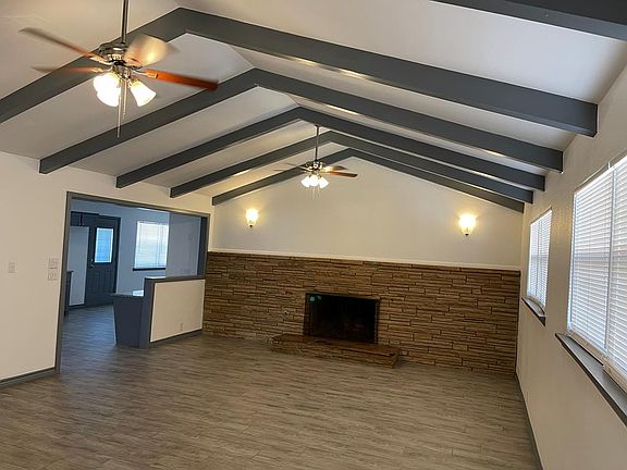 3rd image of 3770 Blossom Ln