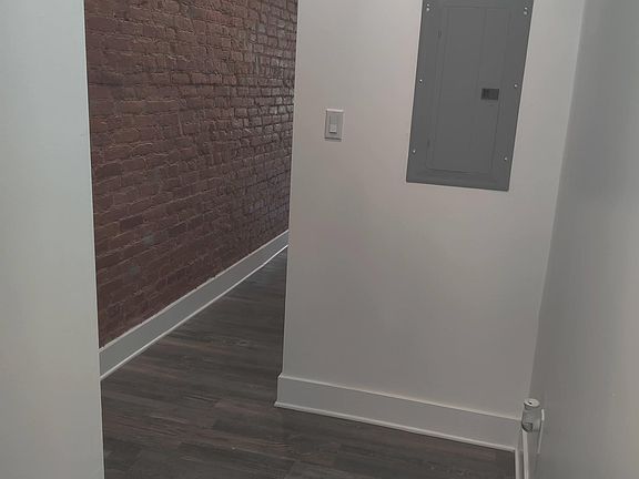 5th image of 4517 N 17th St #1