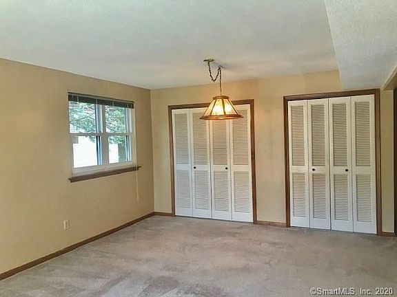 3rd image of 604 Twin Circle Dr Unit 604