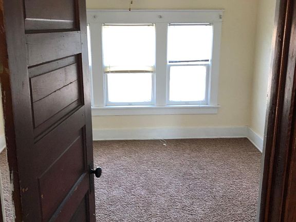 5th image of 1401 N 33rd St #1