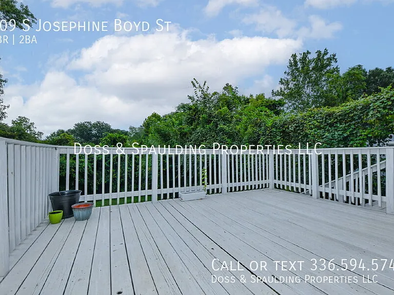 909 S Josephine Boyd St — Photo 27