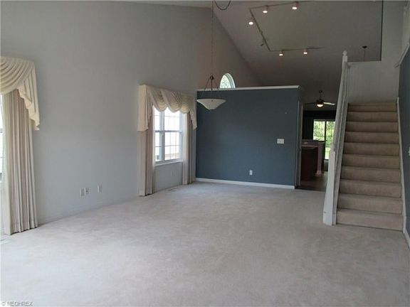 5th image of 1128 Dorset Ct