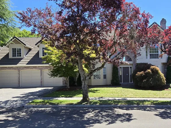 17217 SE Fisher Dr, Vancouver, WA 98683