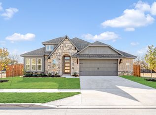 324 Chestnut Ln, Glenn Heights, TX 75154