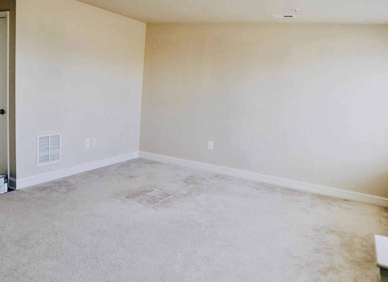 3 bed, 2100 sqft, $3,100 — Photo 4