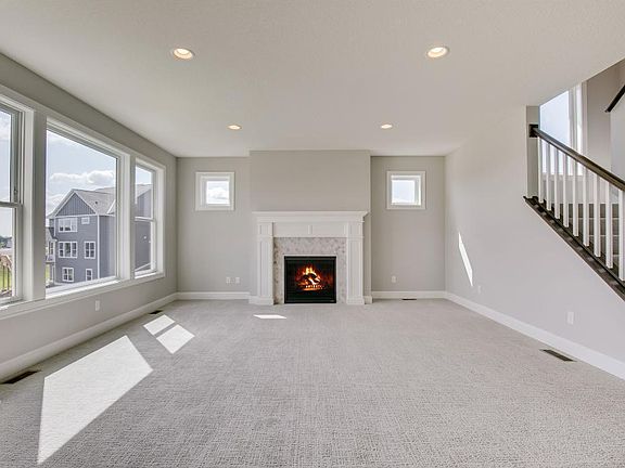 4th image of 11091 Lady Slipper Ct N