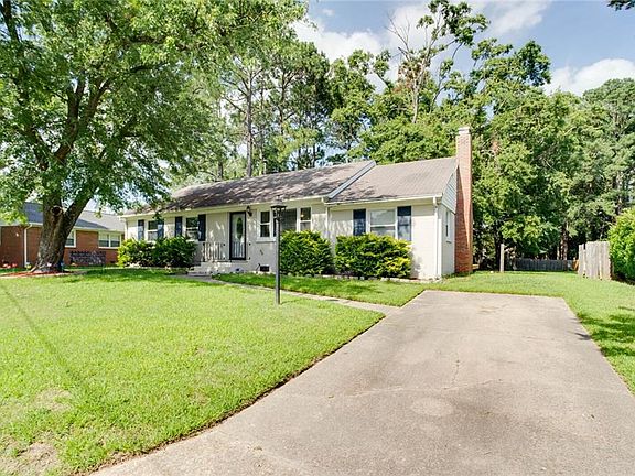 3rd image of 4813 Mallard Cres