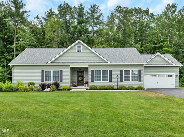 30 Sandy Boulevard, Moreau, NY 12803