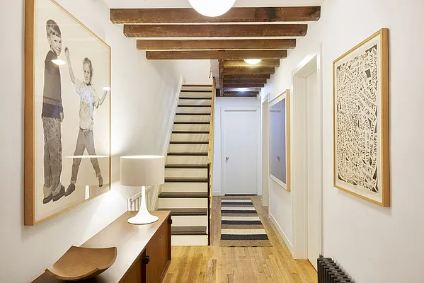 Rented by Warburg | media 62