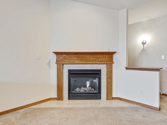 5th image of 724 Dolores Ln #724