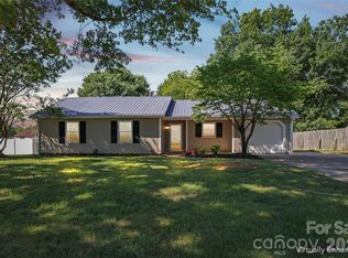 4711 Misty Hill Ln, Gastonia, NC 28056