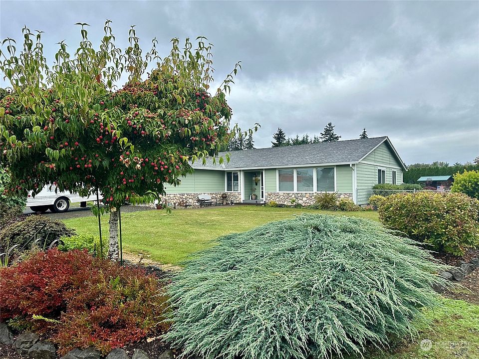 1st image of 12118 277th Avenue E