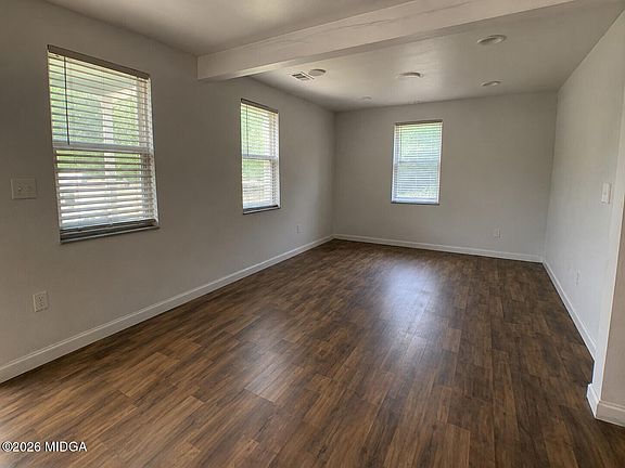 4th image of 2040 Lowe St