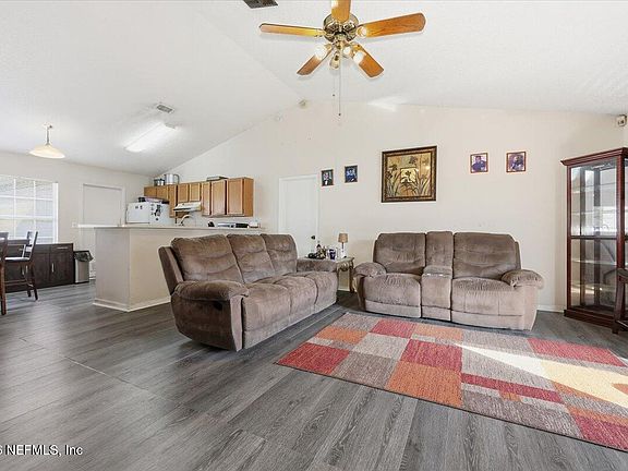 4th image of 2249 DUMFRIES Circle E