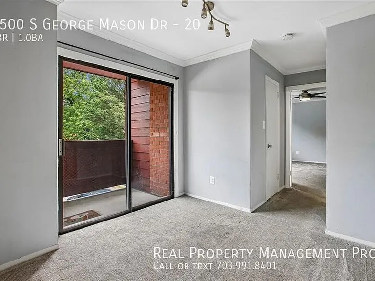 1500 S George Mason Dr #20 — Photo 7