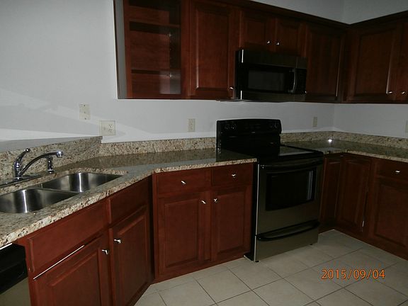 5th image of 2385 Locust Hill Blvd
