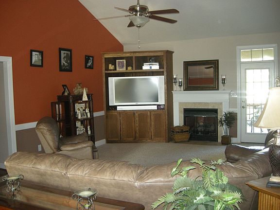 Vaulted Ceilings in Living Room