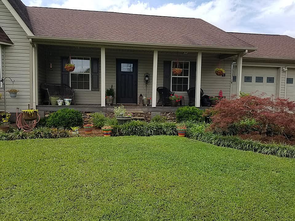 2nd image of 15 Christys Ln