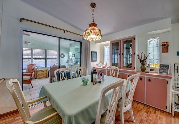 5th image of 19296 Green Valley Ct #25K