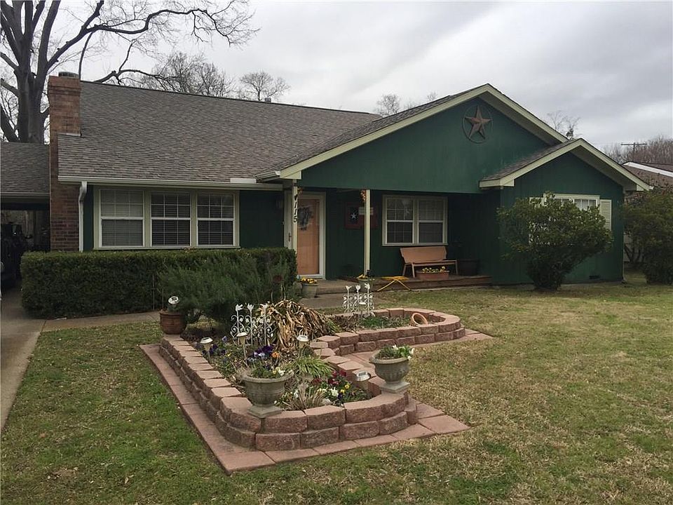 1st image of 115 Leighton Dr