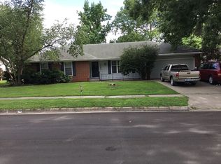 5609 SW 23rd St, Topeka, KS 66614