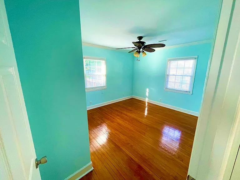 4317 Old Park Rd — Photo 12