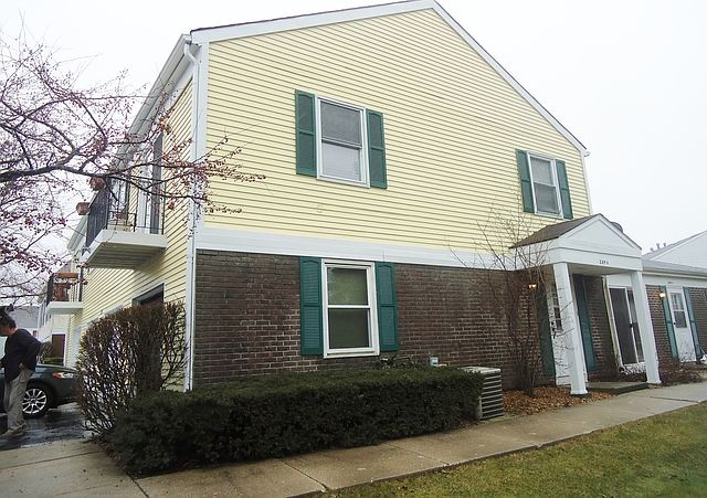 1st image of 209 Sheridan Ct Unit D